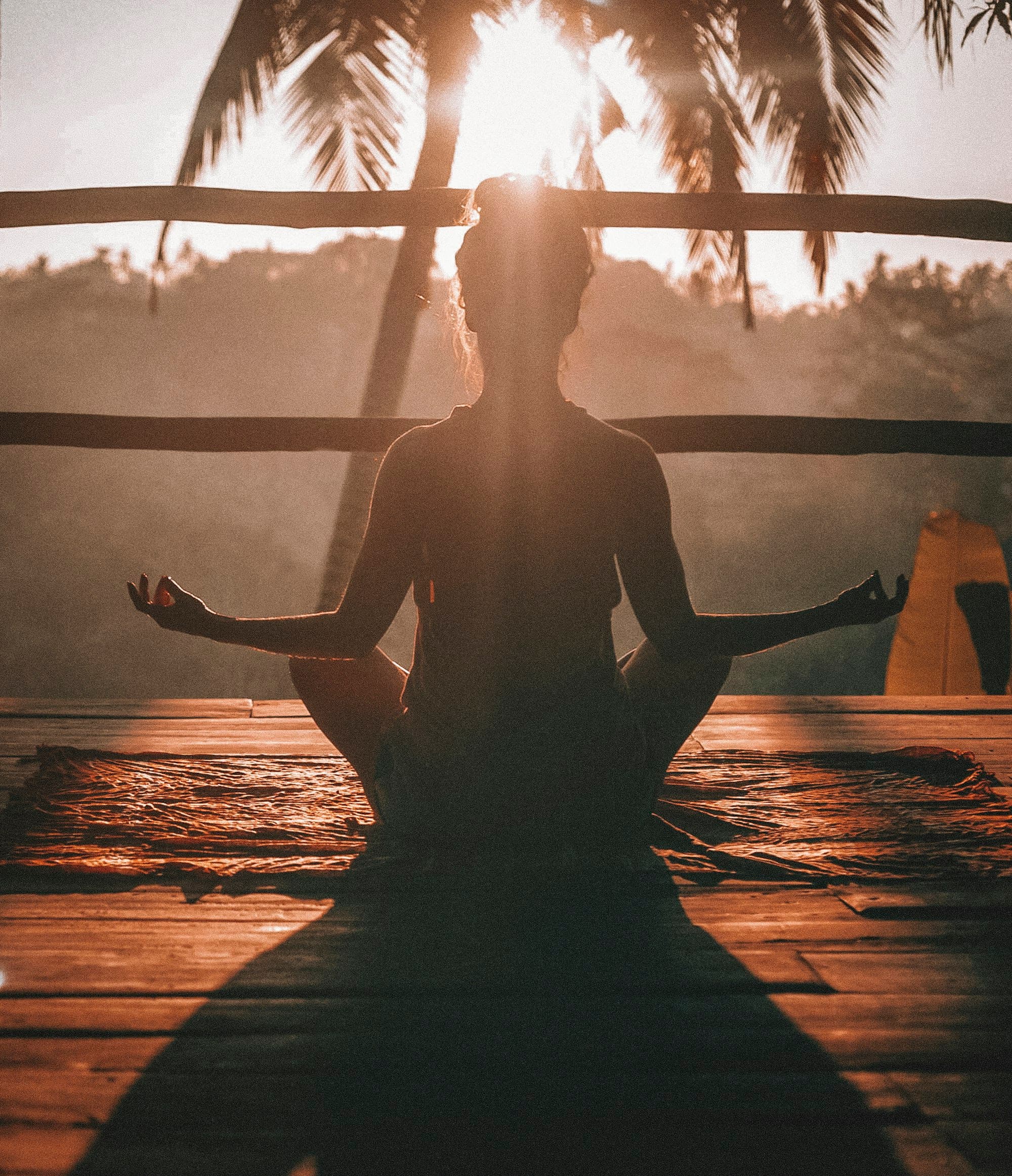 Yoga pavilion hướng biển sáng sớm & chiều
